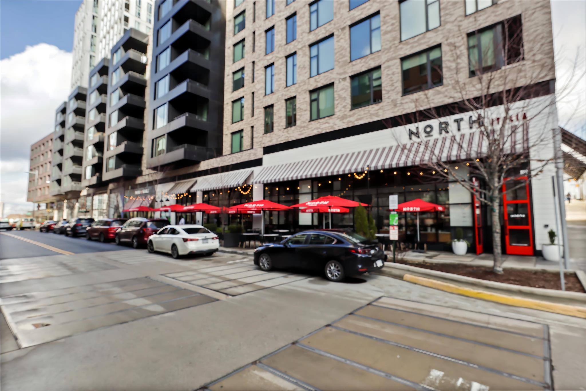 KINGS MANOR - Residential