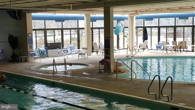 GREENS AT LEISURE WORLD - Residential