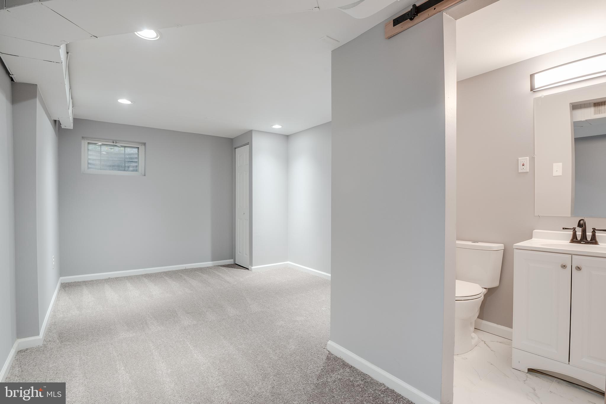 KIRBY HILL - Residential