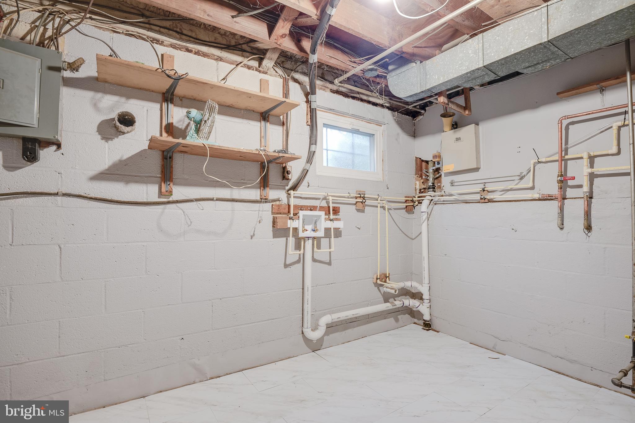 KIRBY HILL - Residential