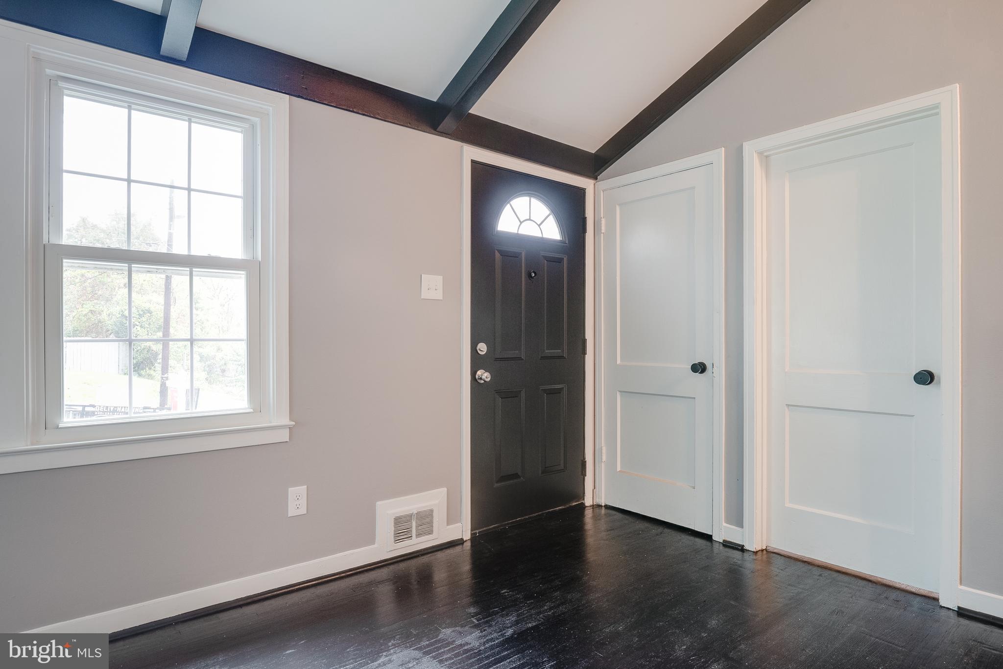 KIRBY HILL - Residential