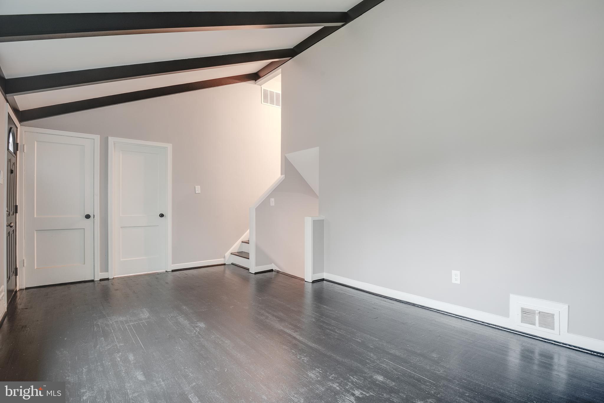 KIRBY HILL - Residential