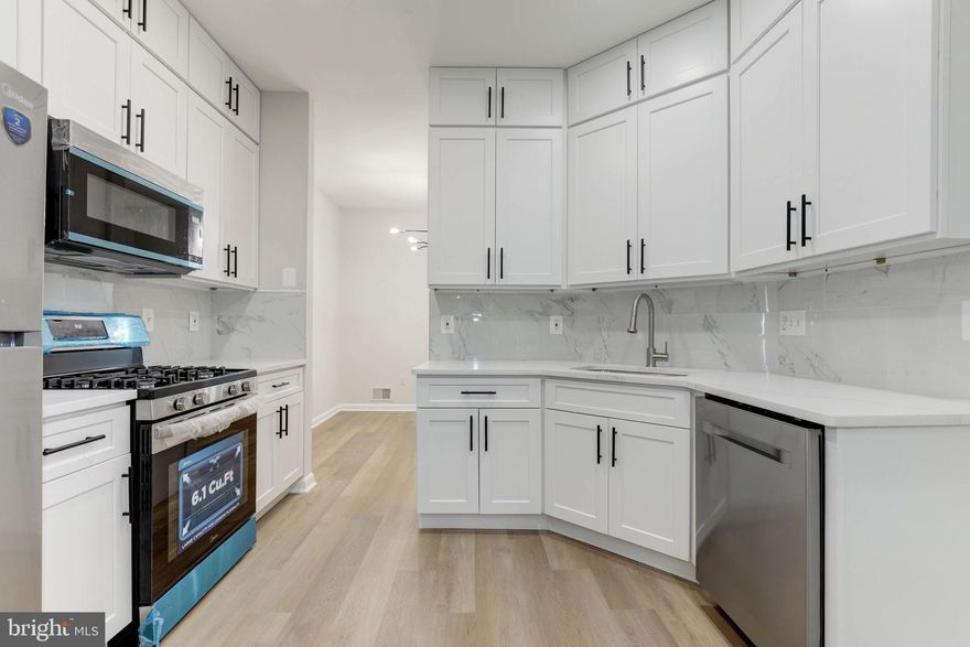 Rare Opportunity – Spacious 5BR  3.5 BA Townhome in Montgomery Village!
Don’t miss this rare chance to own a beautifully renovated 3-level townhome with the largest floor plan in the sought-after ODEND HAL community of Montgomery Village. This spacious residence offers 5 bedrooms, 3.5 bathrooms, and a thoughtfully updated interior designed for modern living.
The main level features a bright and welcoming living room with a cozy fireplace, a formal dining room, and a newly renovated kitchen complete with quartz countertops, premium cabinetry, and stainless steel appliances. A new powder room on this level adds convenience for guests.
Upstairs, you’ll find three comfortable bedrooms and two full bathrooms, including a primary suite with an upgraded private bath. The two secondary bedrooms share a refreshed hall bath.
The walk-out lower level provides additional living space with two more bedrooms and a third full bath that has also been tastefully updated — perfect for guests, a home office, or a private suite.
Additional features and improvements include: Fresh paint throughout; New flooring on the main and lower levels; New light fixtures; Updated bathrooms; Brand-new kitchen; New driveway in front of a detached one-car garage.
Located in a friendly, convenient neighborhood, this home offers easy access to I-270 for commuting and is part of a vibrant community with six swimming pools, multiple community centers, and more.
A perfect blend of space, comfort, and modern style — this home truly has it all. Come see it — your next home is waiting.