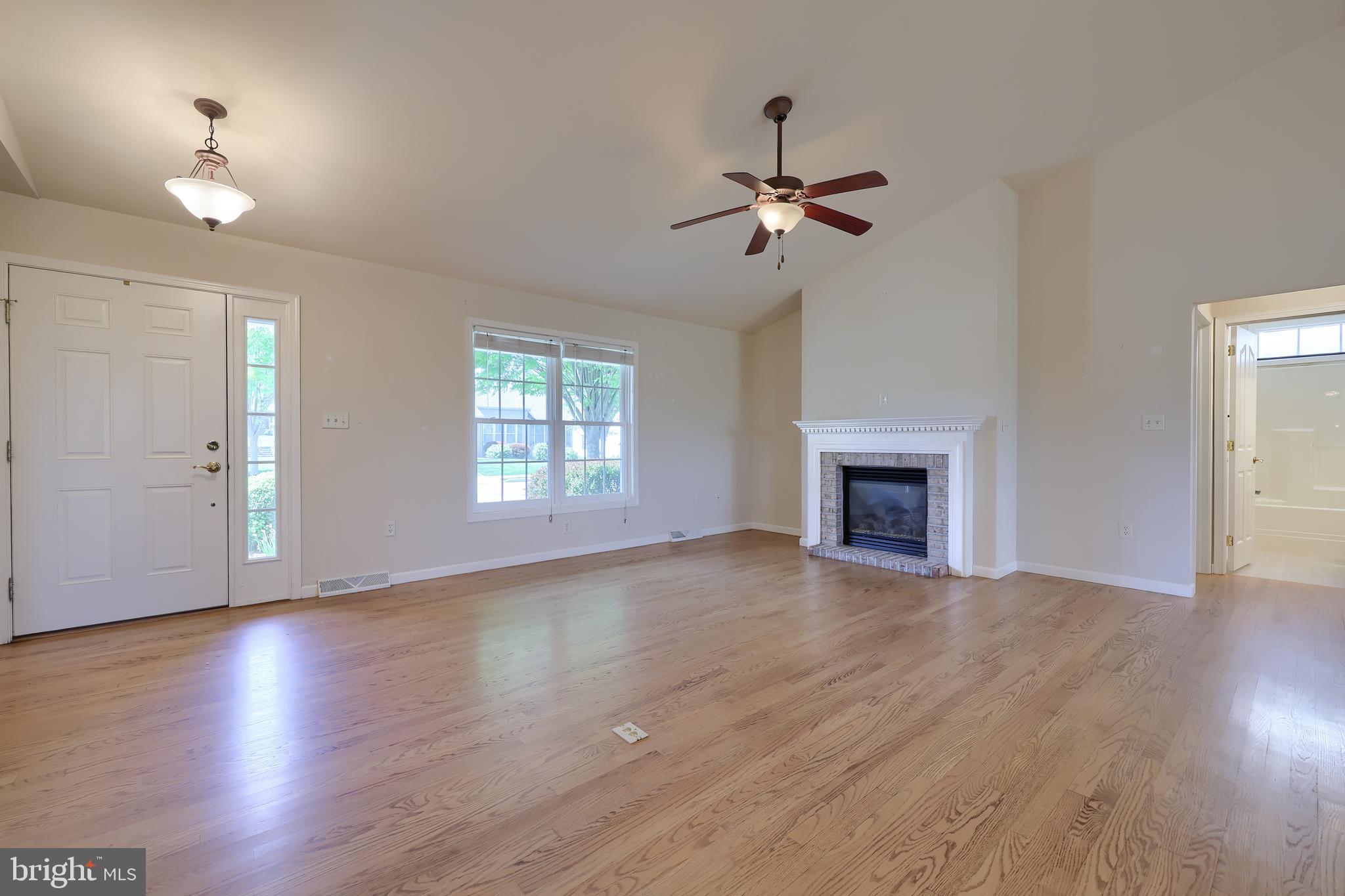 BROOKSHIRE - Residential