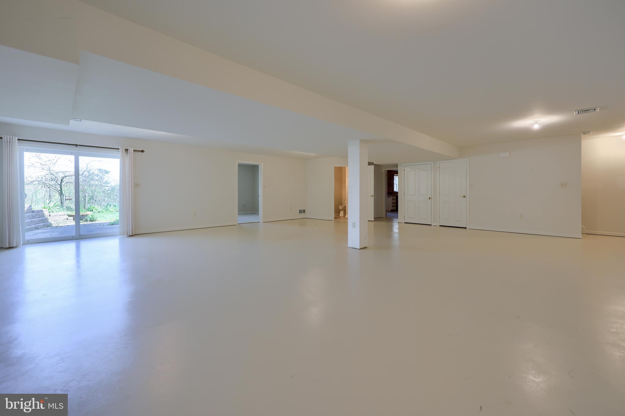 BROOKSHIRE - Residential