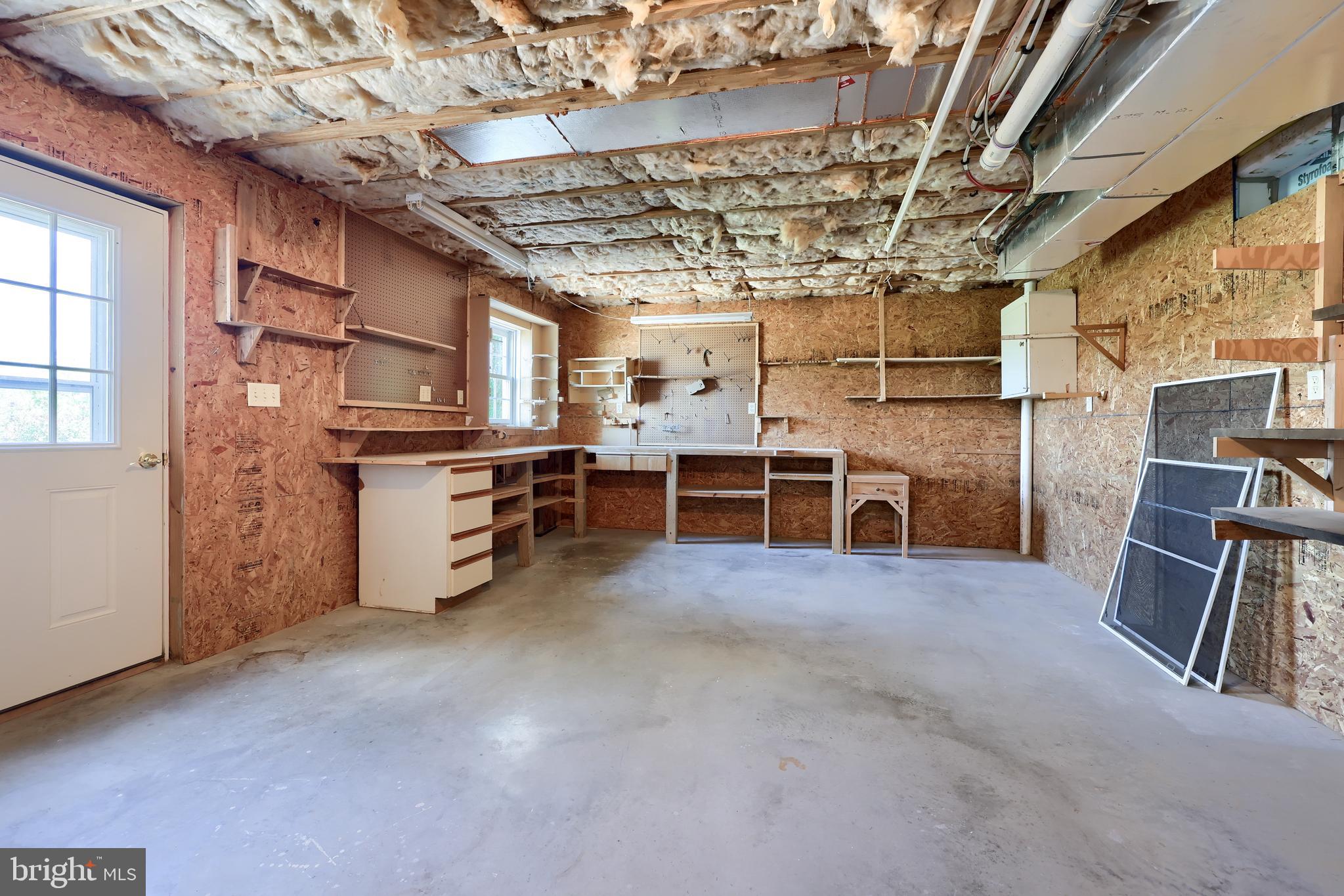 BROOKSHIRE - Residential