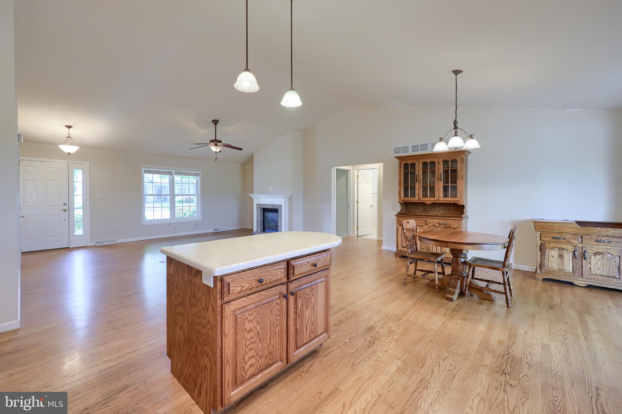 BROOKSHIRE - Residential