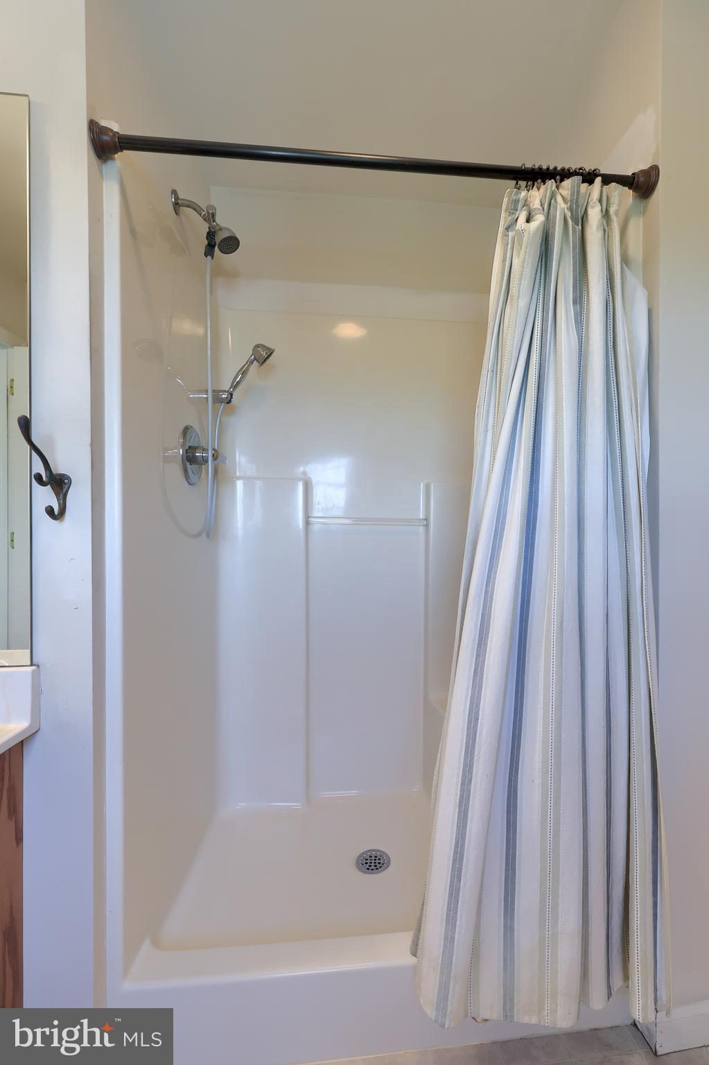 BROOKSHIRE - Residential