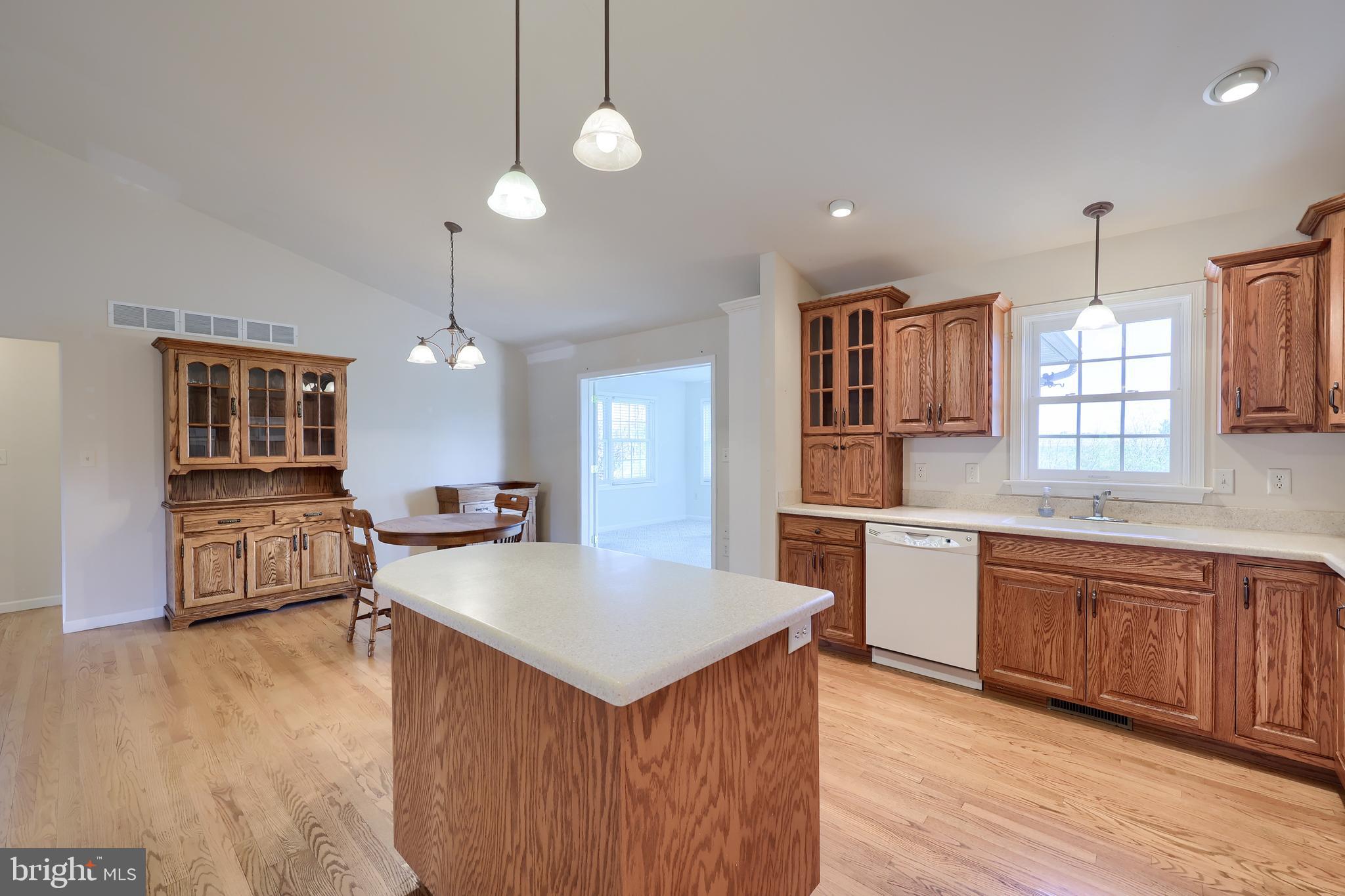 BROOKSHIRE - Residential