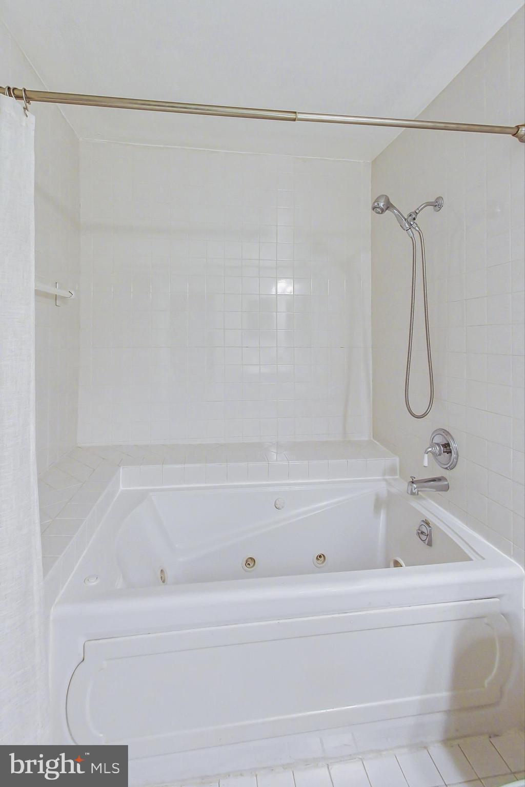 GROSVENOR PARK - Residential