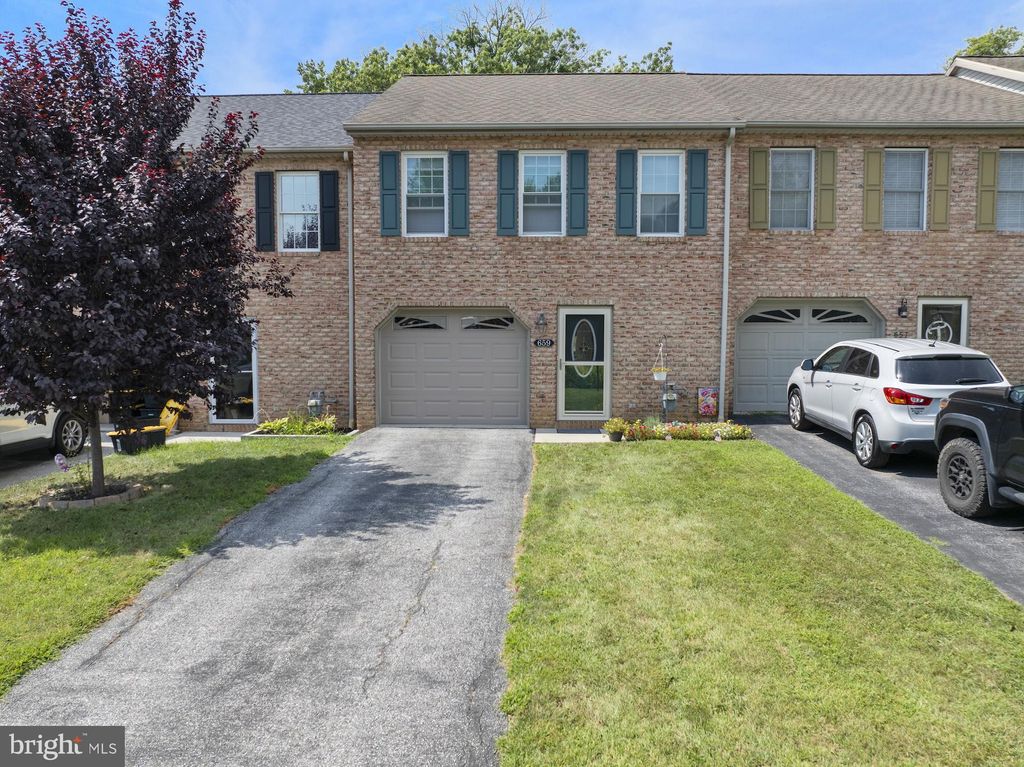 Photo of 659 Hartman Avenue, HANOVER, PA 17331 (MLS # PAYK2089946)