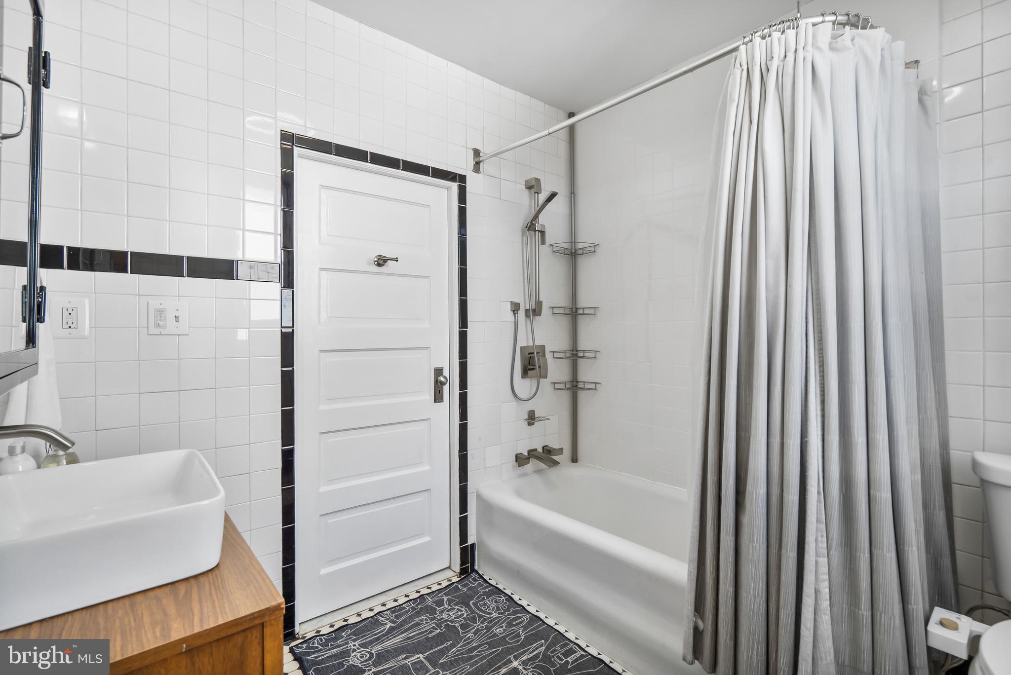 HAMILTON HEIGHTS - Residential