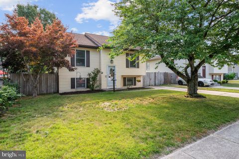 Photo of 8033 Escalon Avenue, PASADENA, MD 21122 (MLS # MDAA2149326)