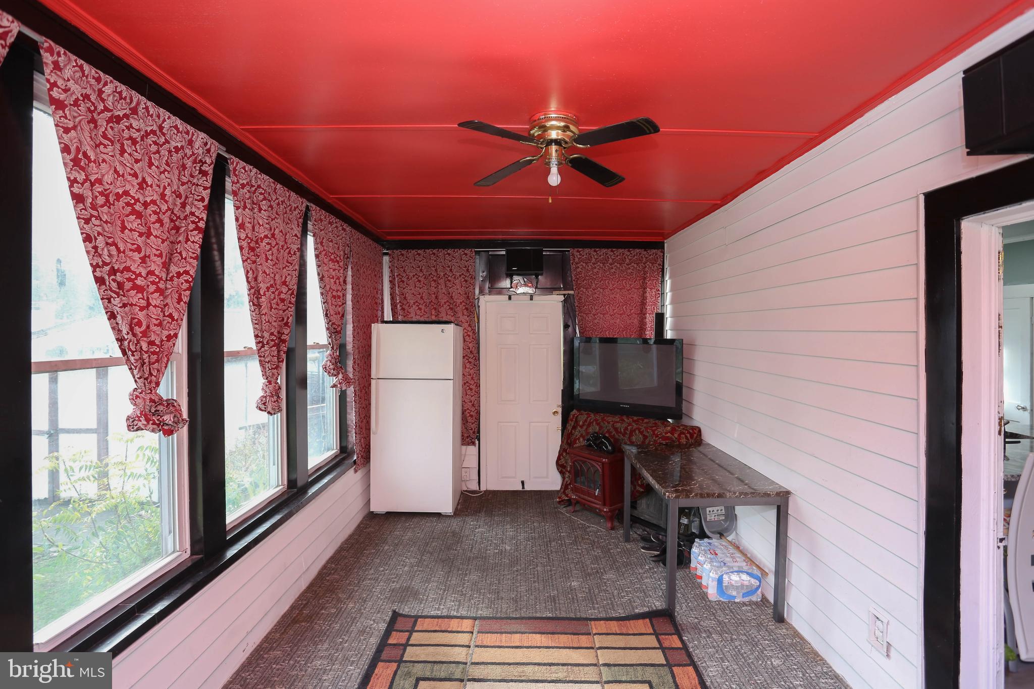 LORRAINE PARK - Residential