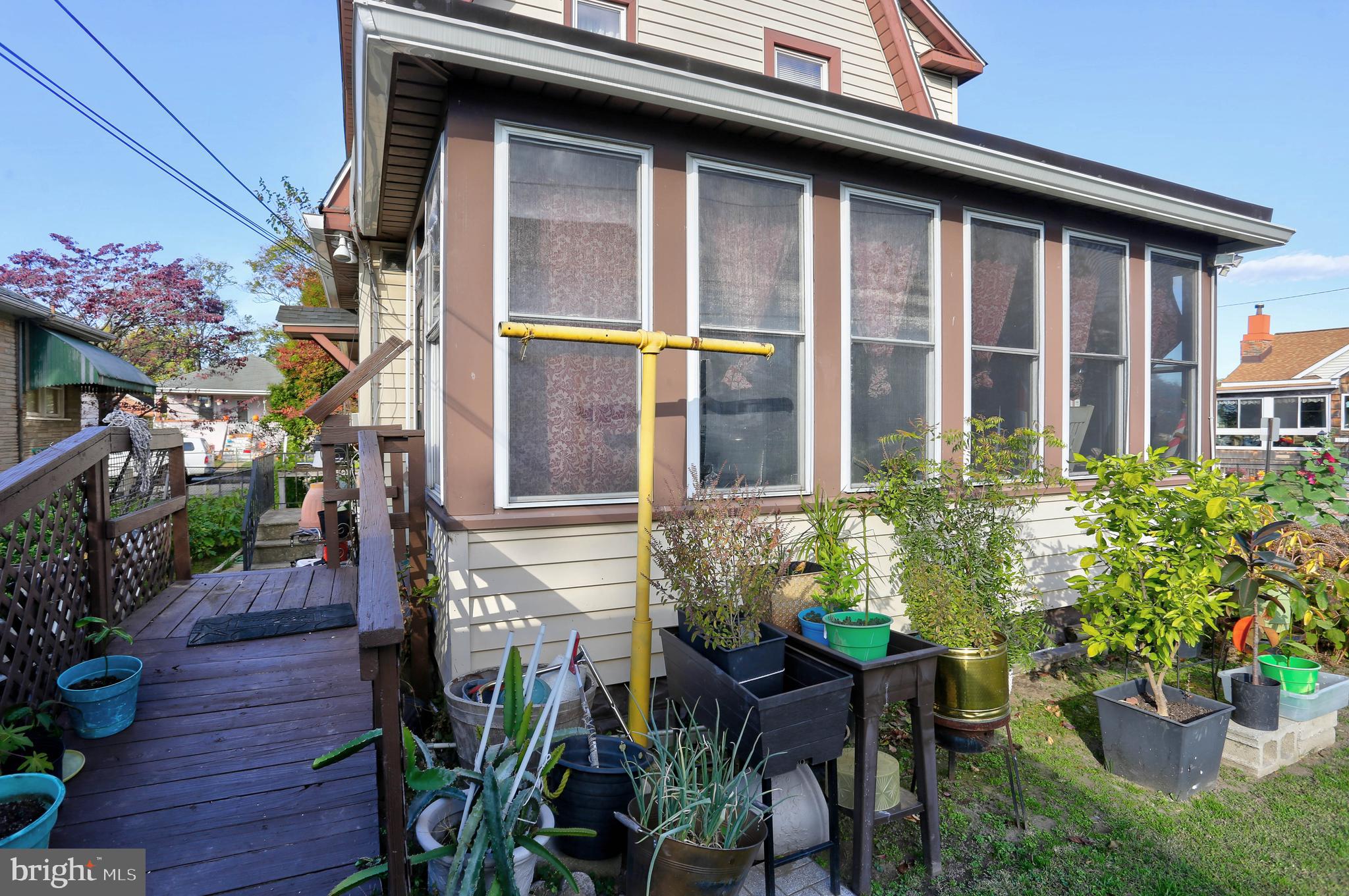 LORRAINE PARK - Residential