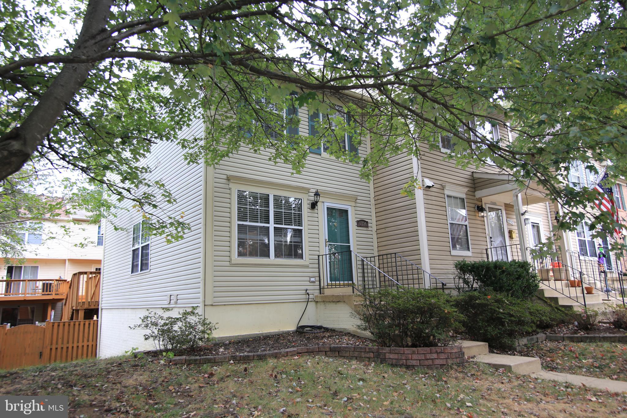 CENTREVILLE GREEN - Residential Lease