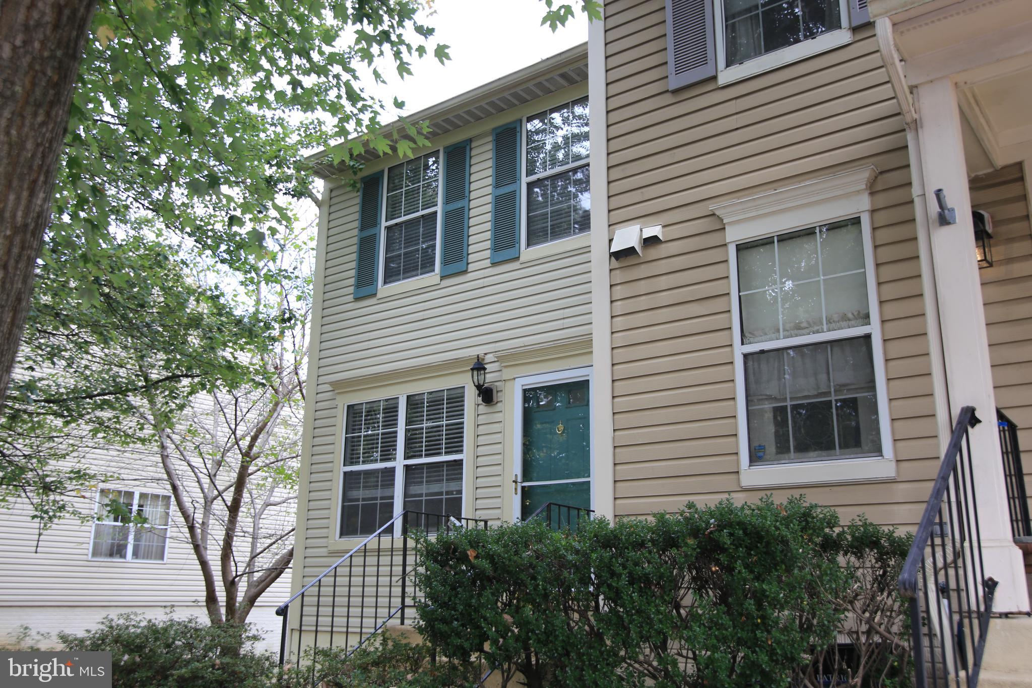 CENTREVILLE GREEN - Residential Lease