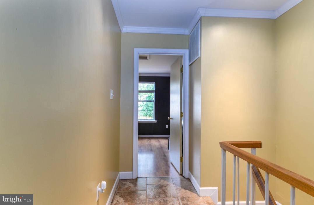 CENTREVILLE GREEN - Residential Lease