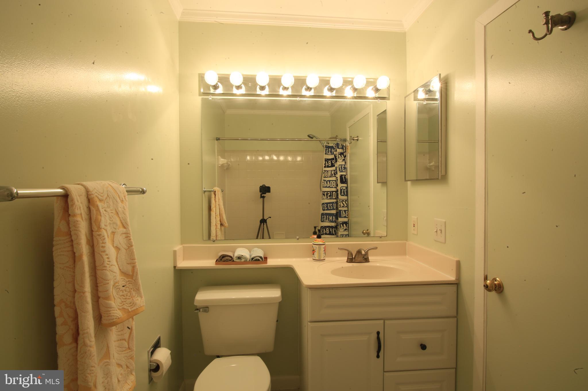 CENTREVILLE GREEN - Residential Lease