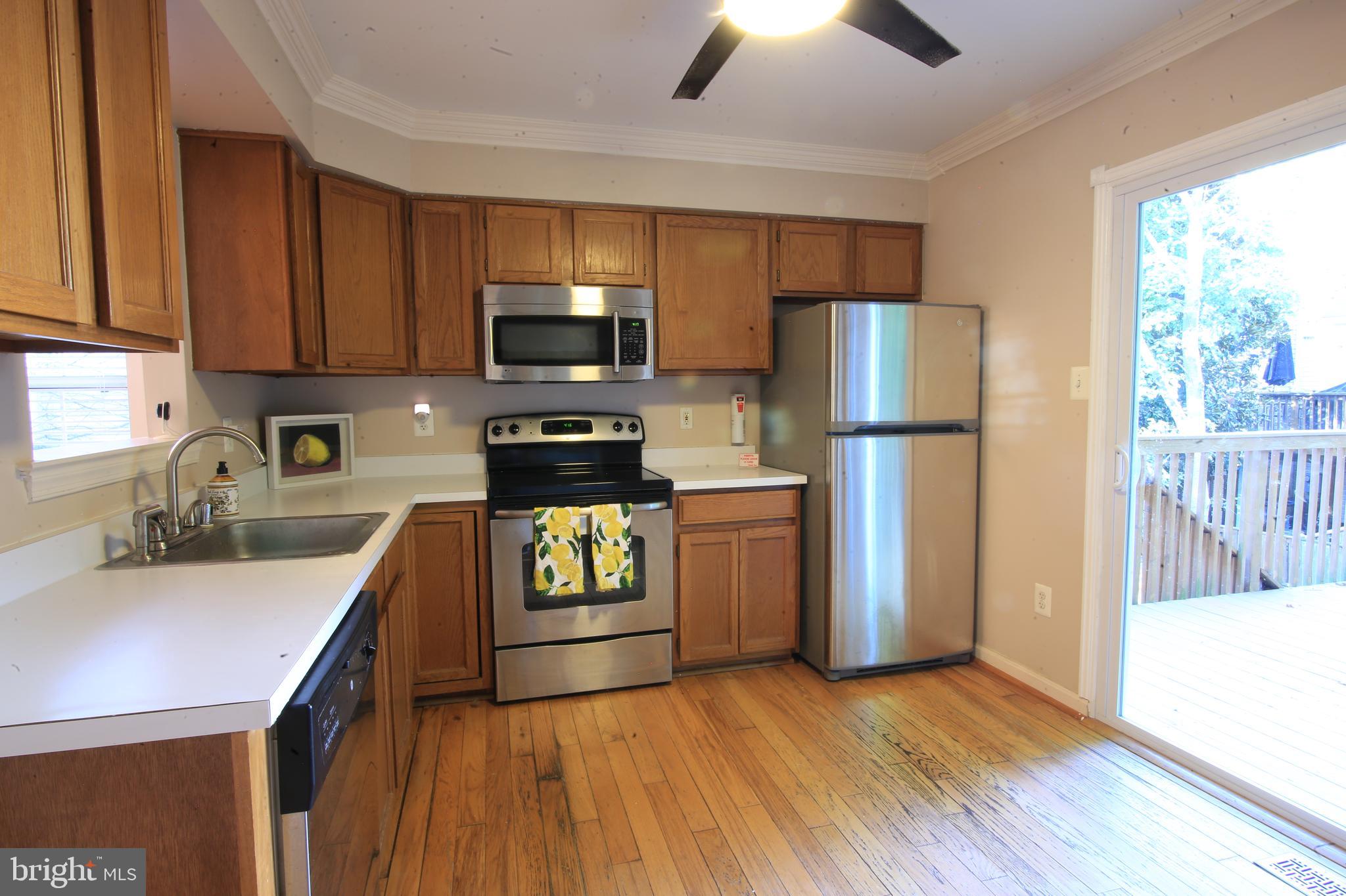 CENTREVILLE GREEN - Residential Lease