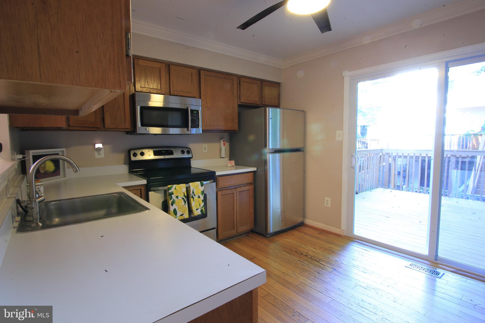 CENTREVILLE GREEN - Residential Lease