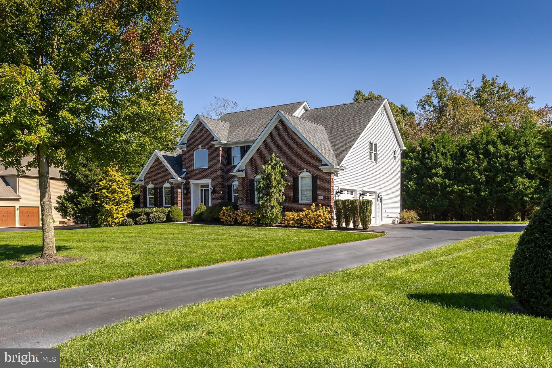 14 LAIELLI COURT