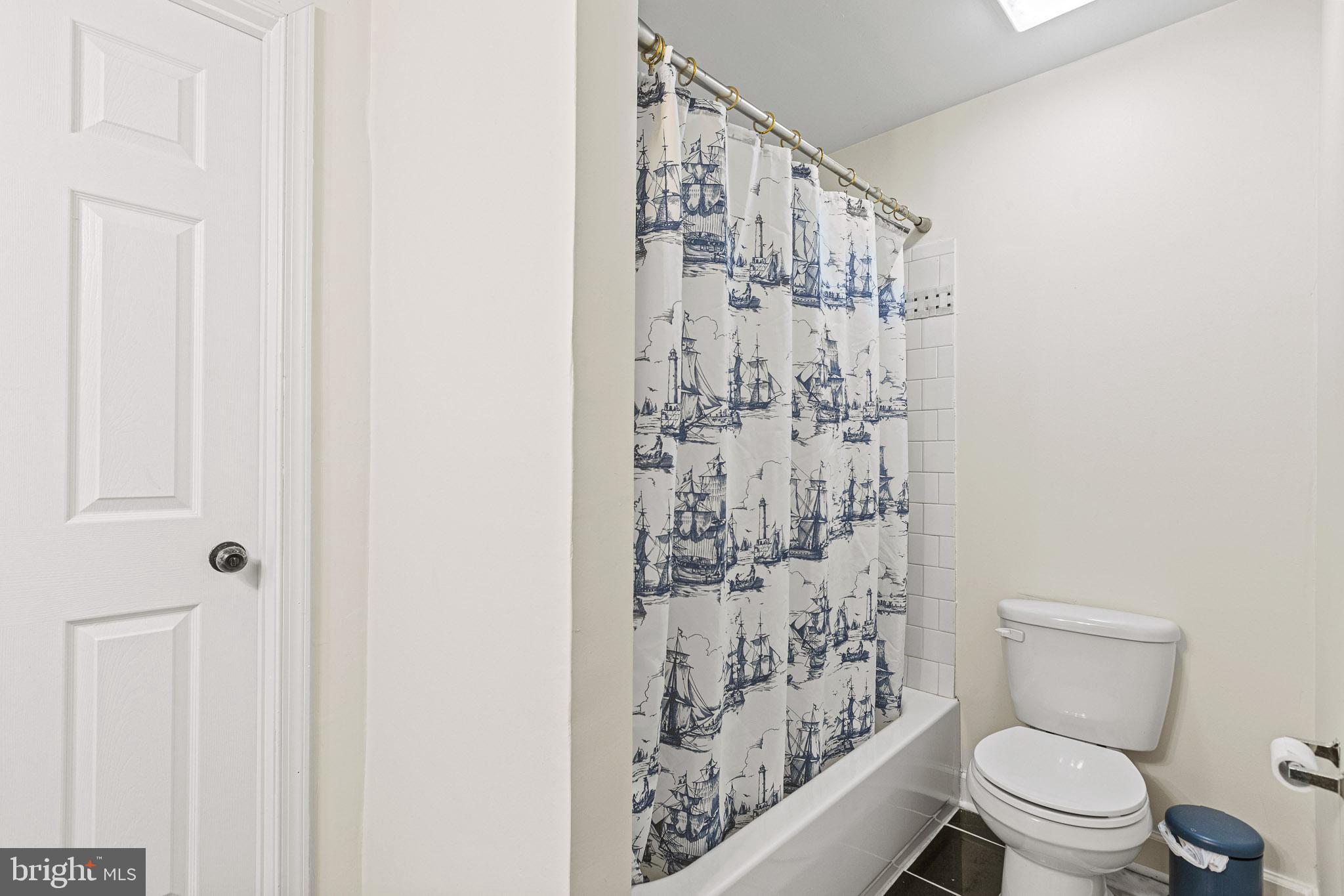 HICKORY HILLS - Residential