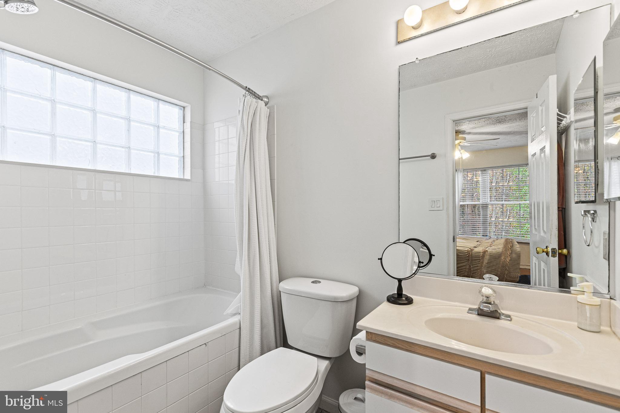 HICKORY HILLS - Residential