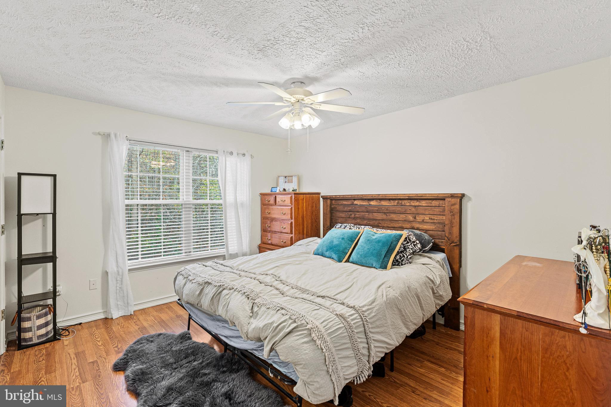 HICKORY HILLS - Residential