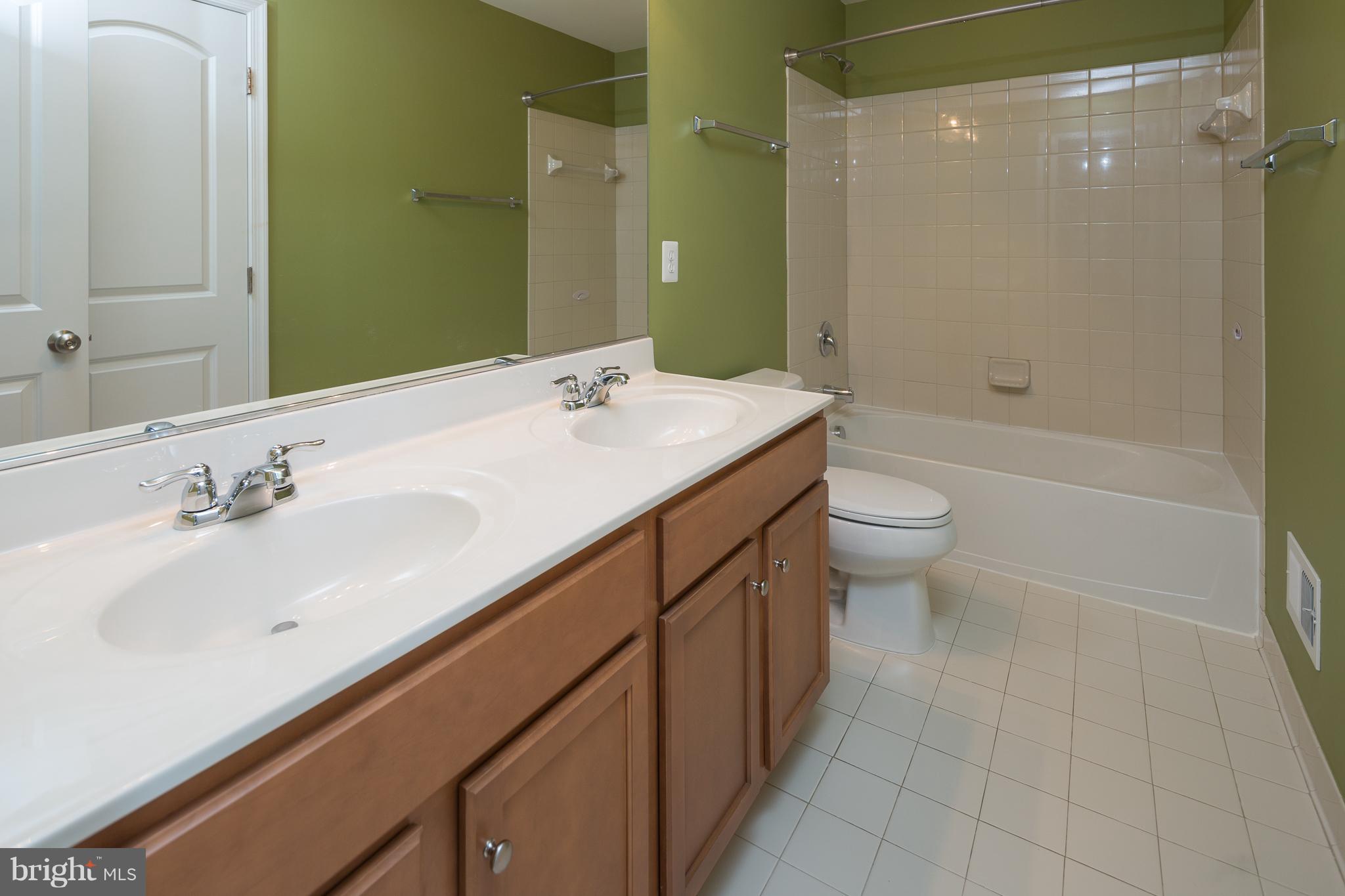 ALEXANDRAS KEEP - Residential