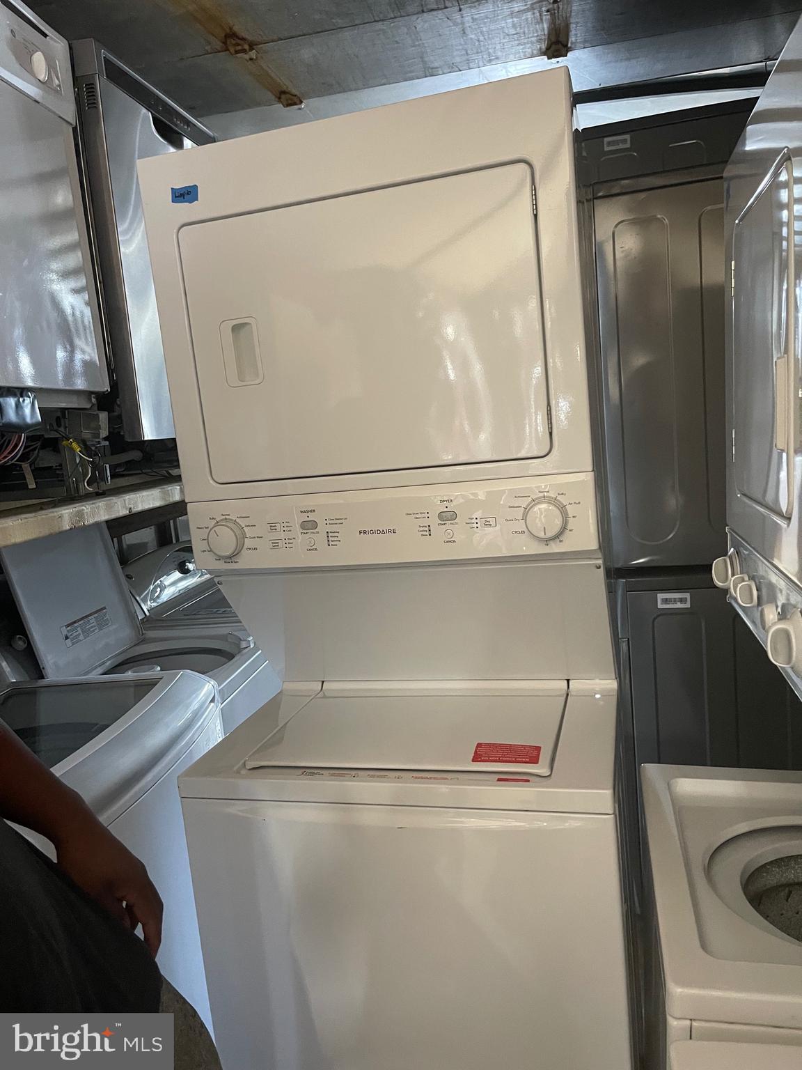 BEDFORD TOWNE CONDO - Residential