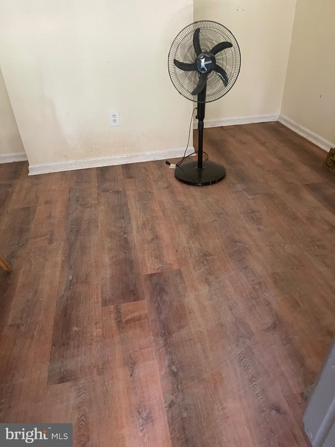 BEDFORD TOWNE CONDO - Residential