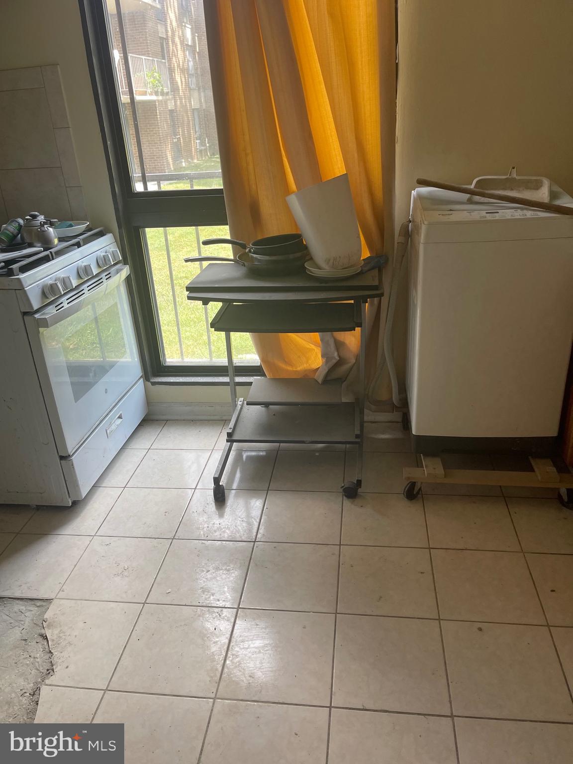 BEDFORD TOWNE CONDO - Residential