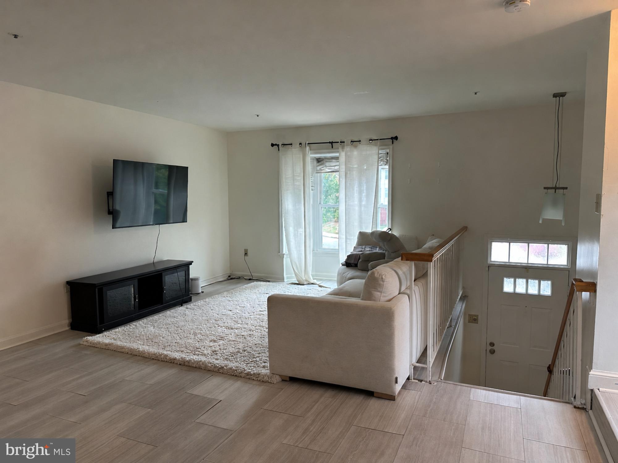 15421 EMPRESS WAY