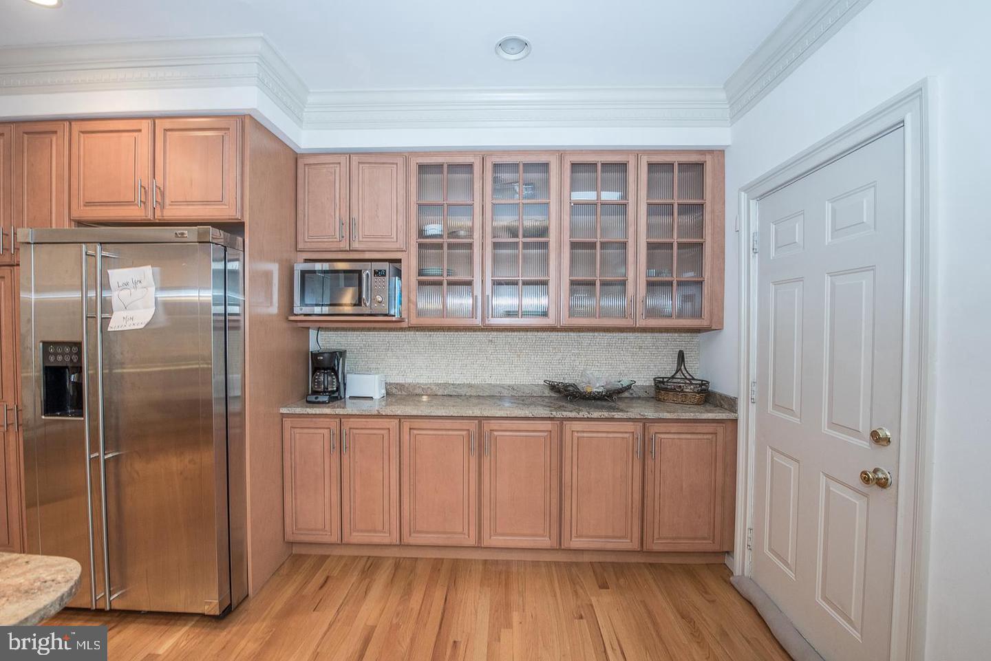 ART MUSEUM AREA - Residential Lease