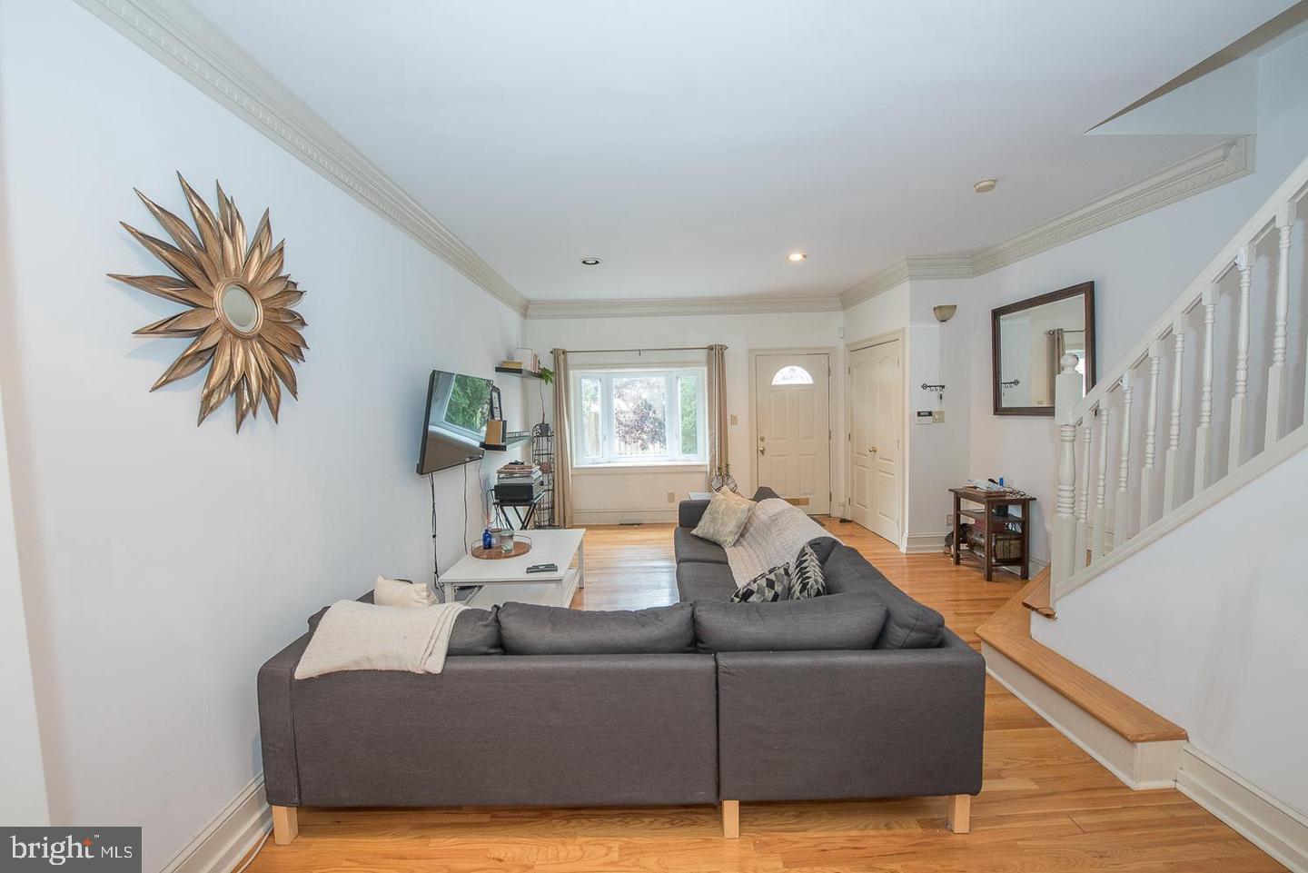 ART MUSEUM AREA - Residential Lease