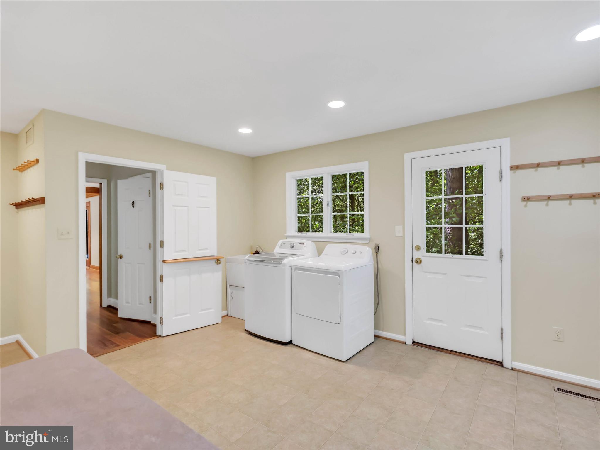 POTOMAC STATION - Residential