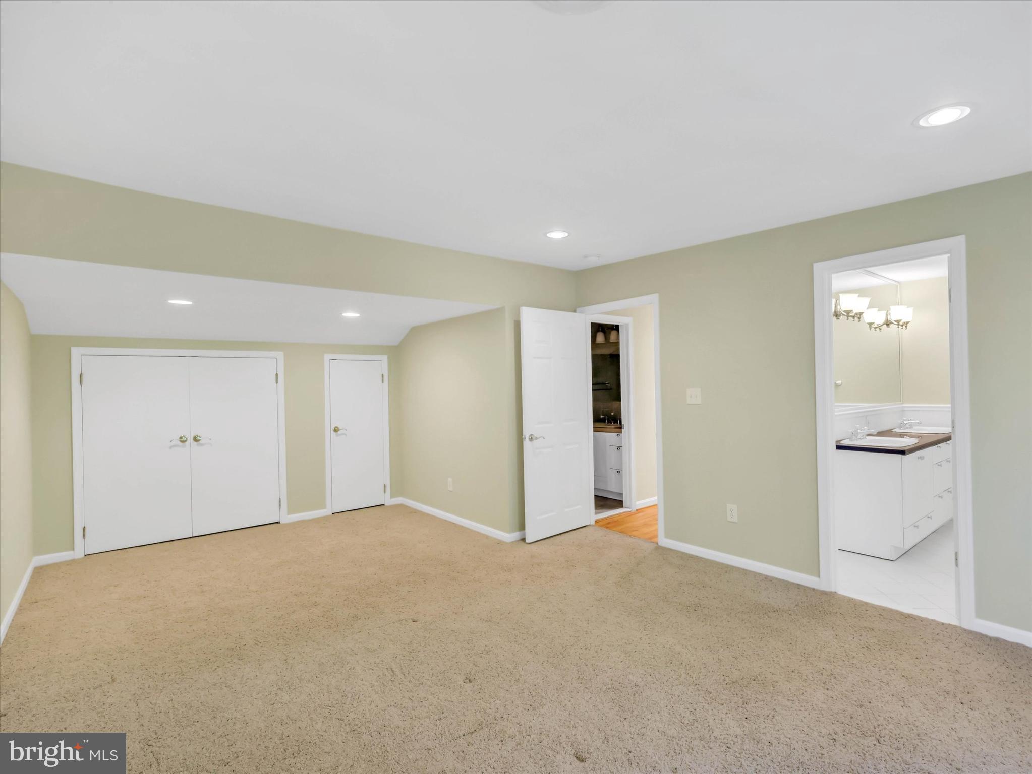 POTOMAC STATION - Residential