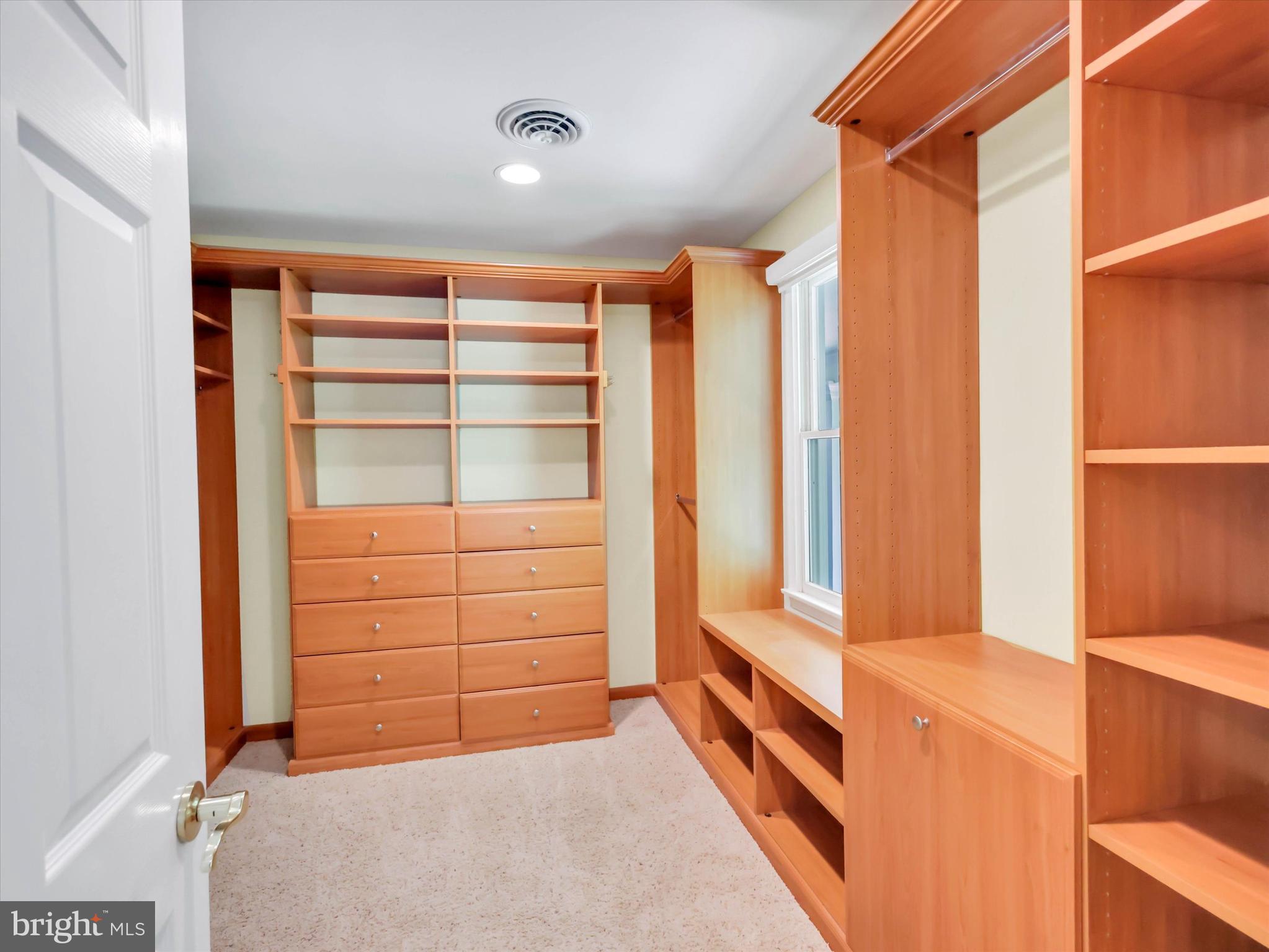 POTOMAC STATION - Residential