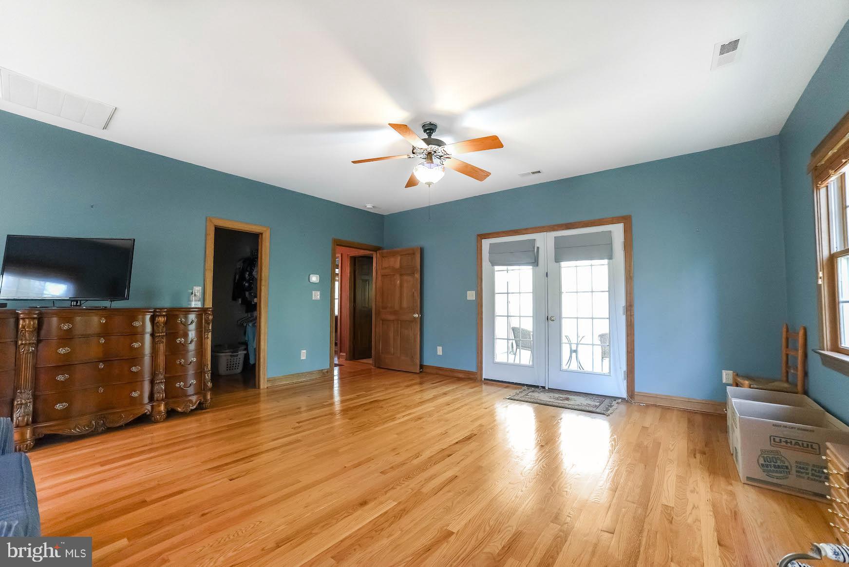 WHITE OAK - Residential