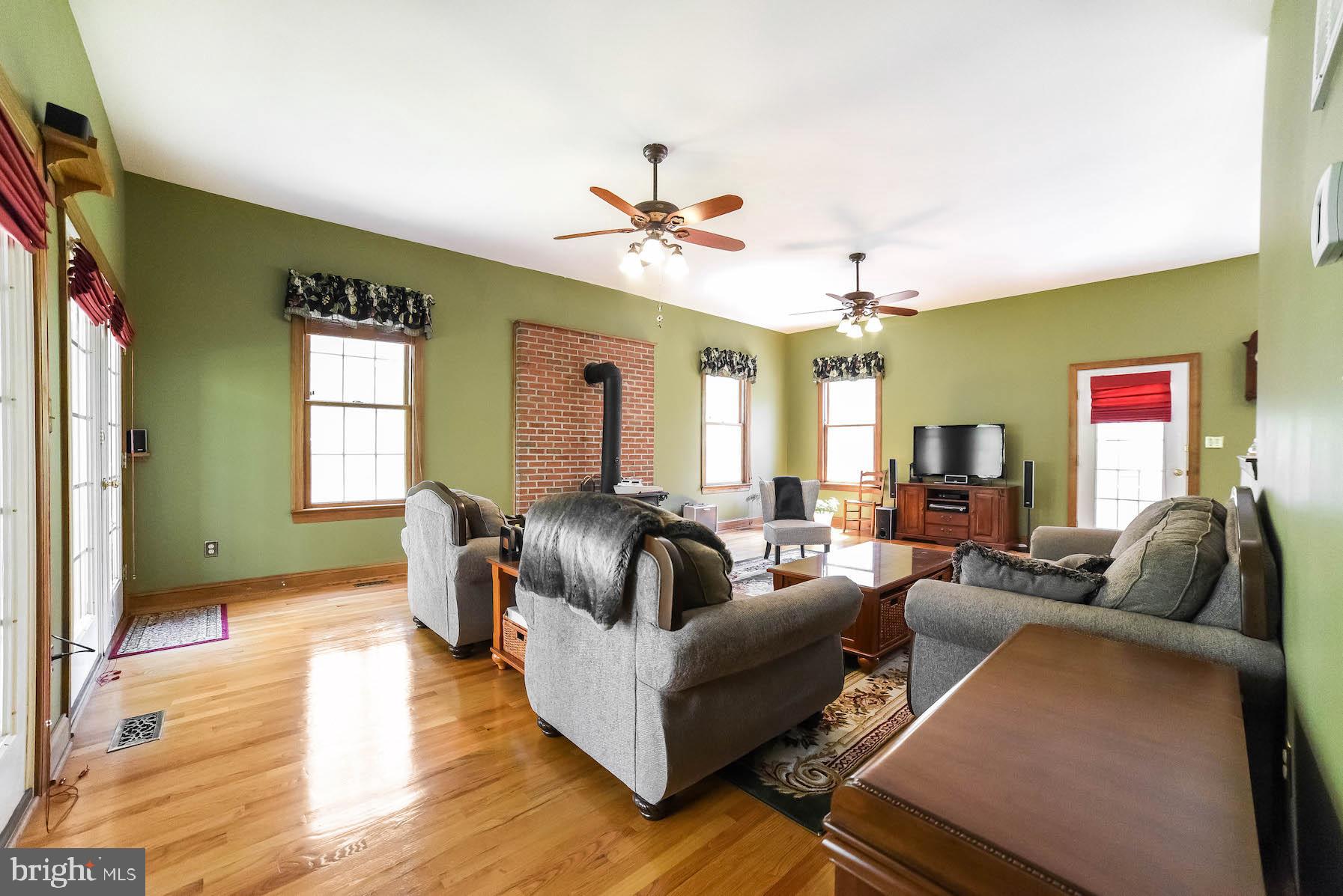 WHITE OAK - Residential