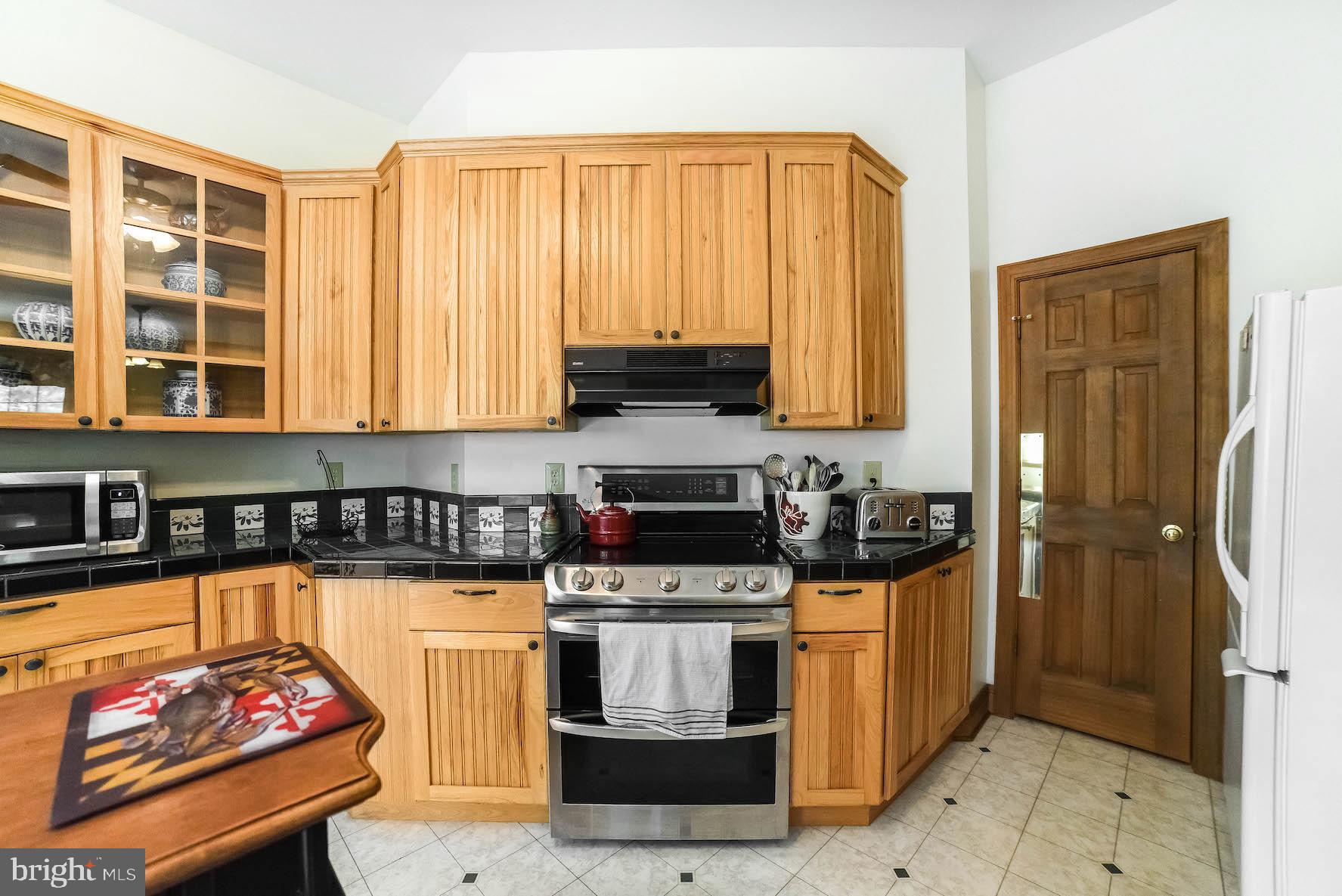 WHITE OAK - Residential