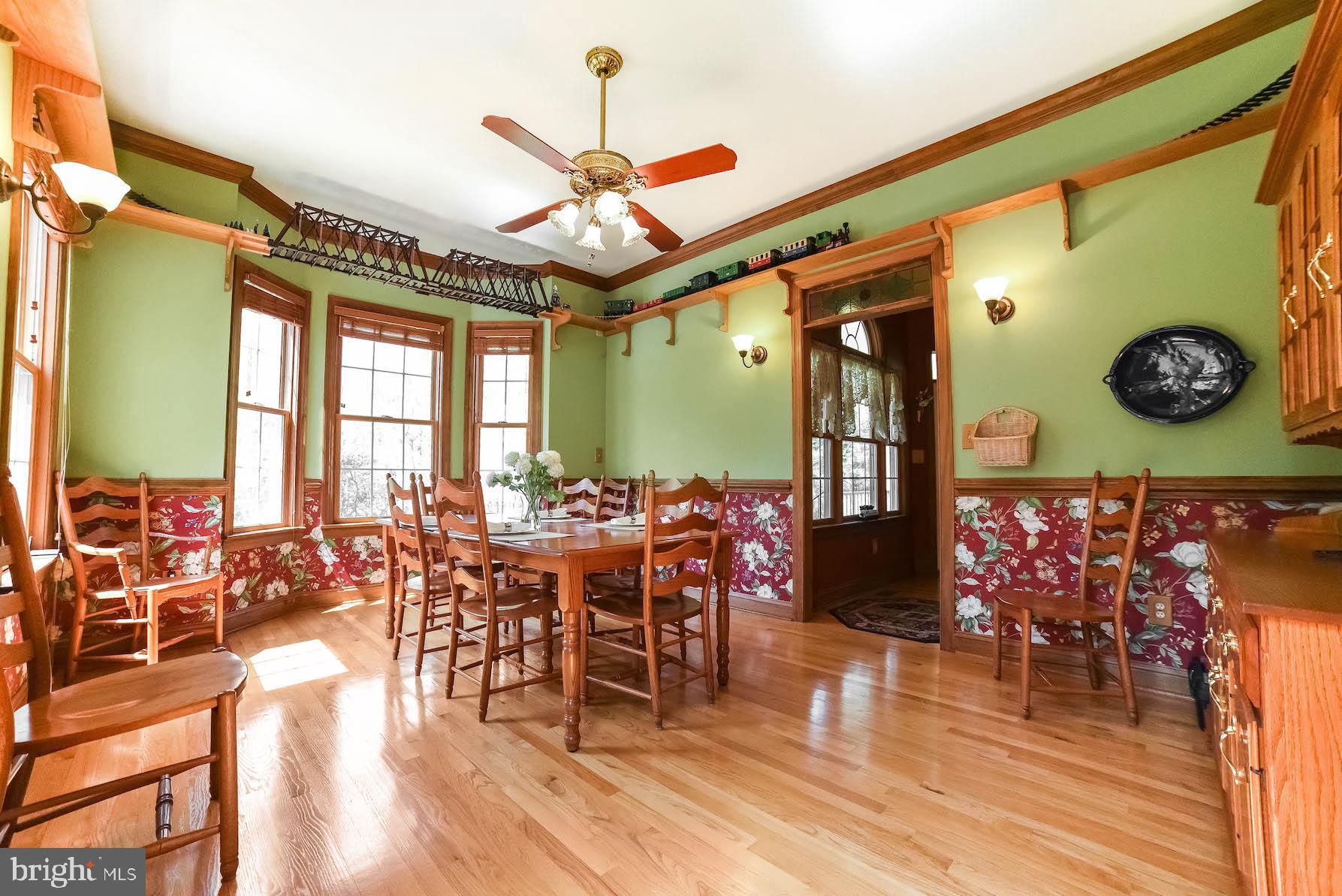 WHITE OAK - Residential