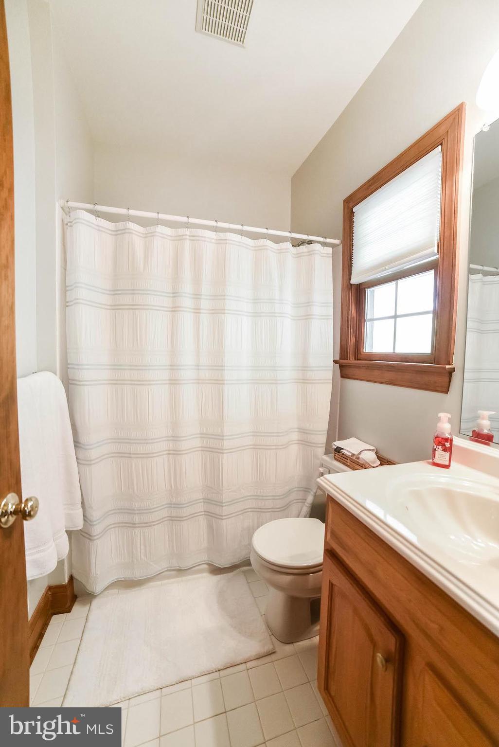 WHITE OAK - Residential