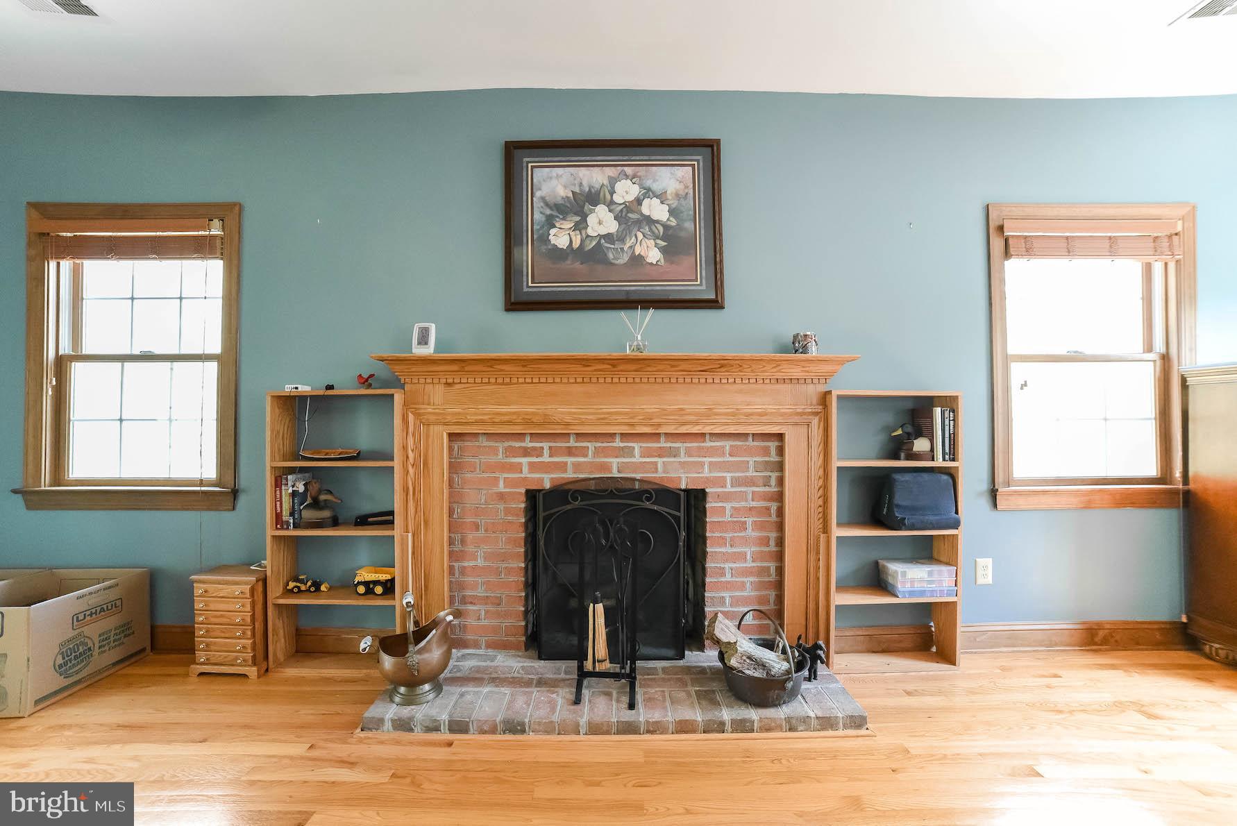 WHITE OAK - Residential