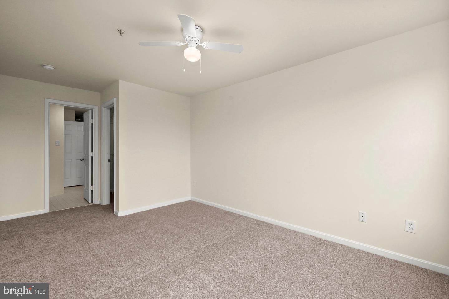 STONERIDGE CONDOMINIUMS - Residential