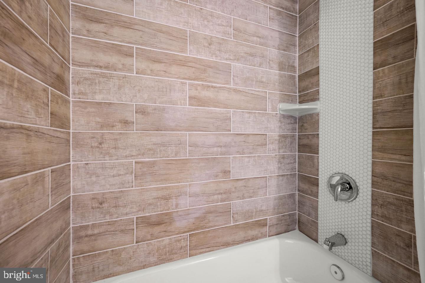 STONERIDGE CONDOMINIUMS - Residential