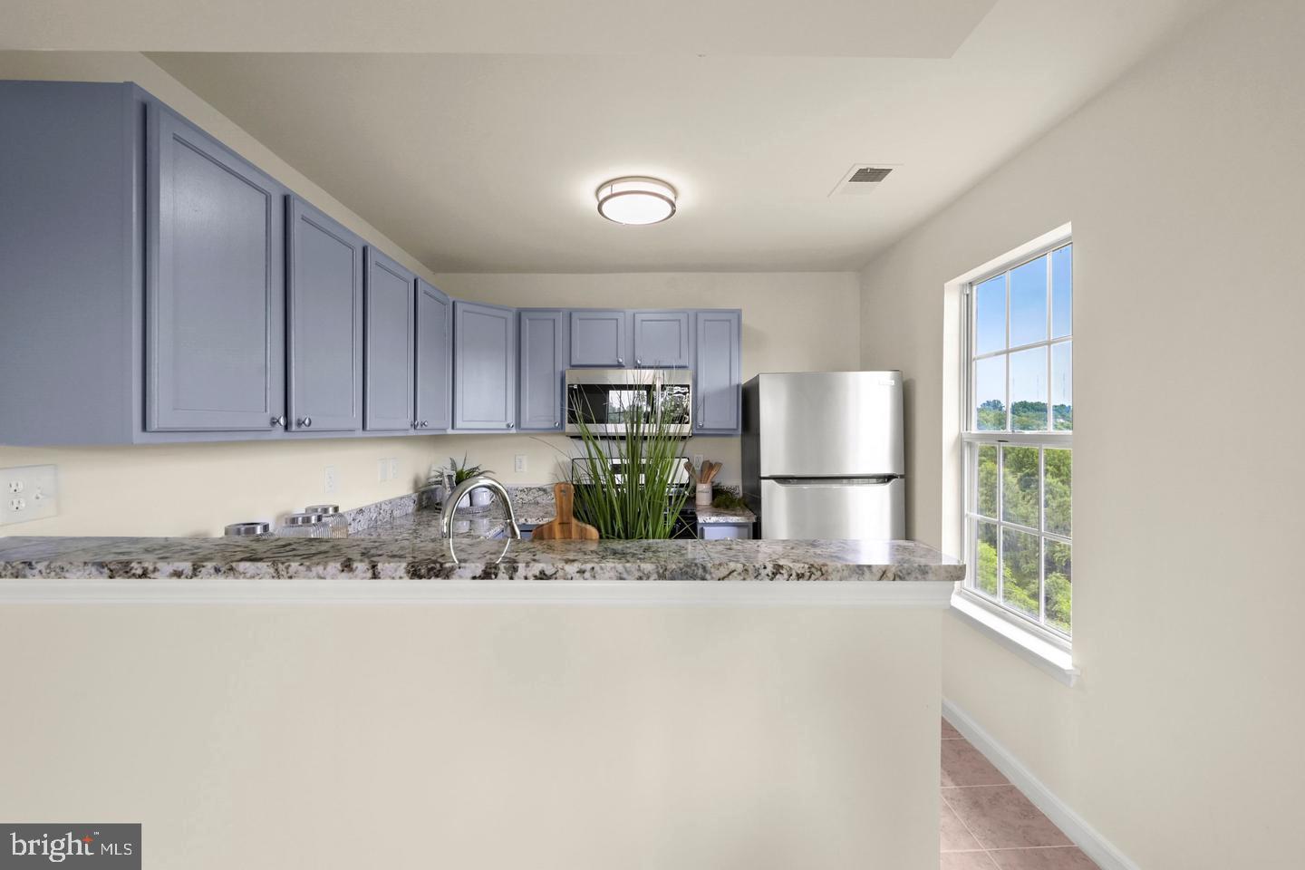 STONERIDGE CONDOMINIUMS - Residential