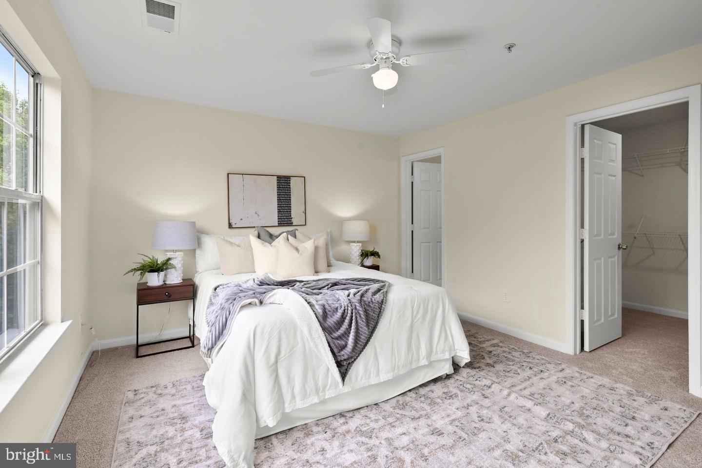 STONERIDGE CONDOMINIUMS - Residential