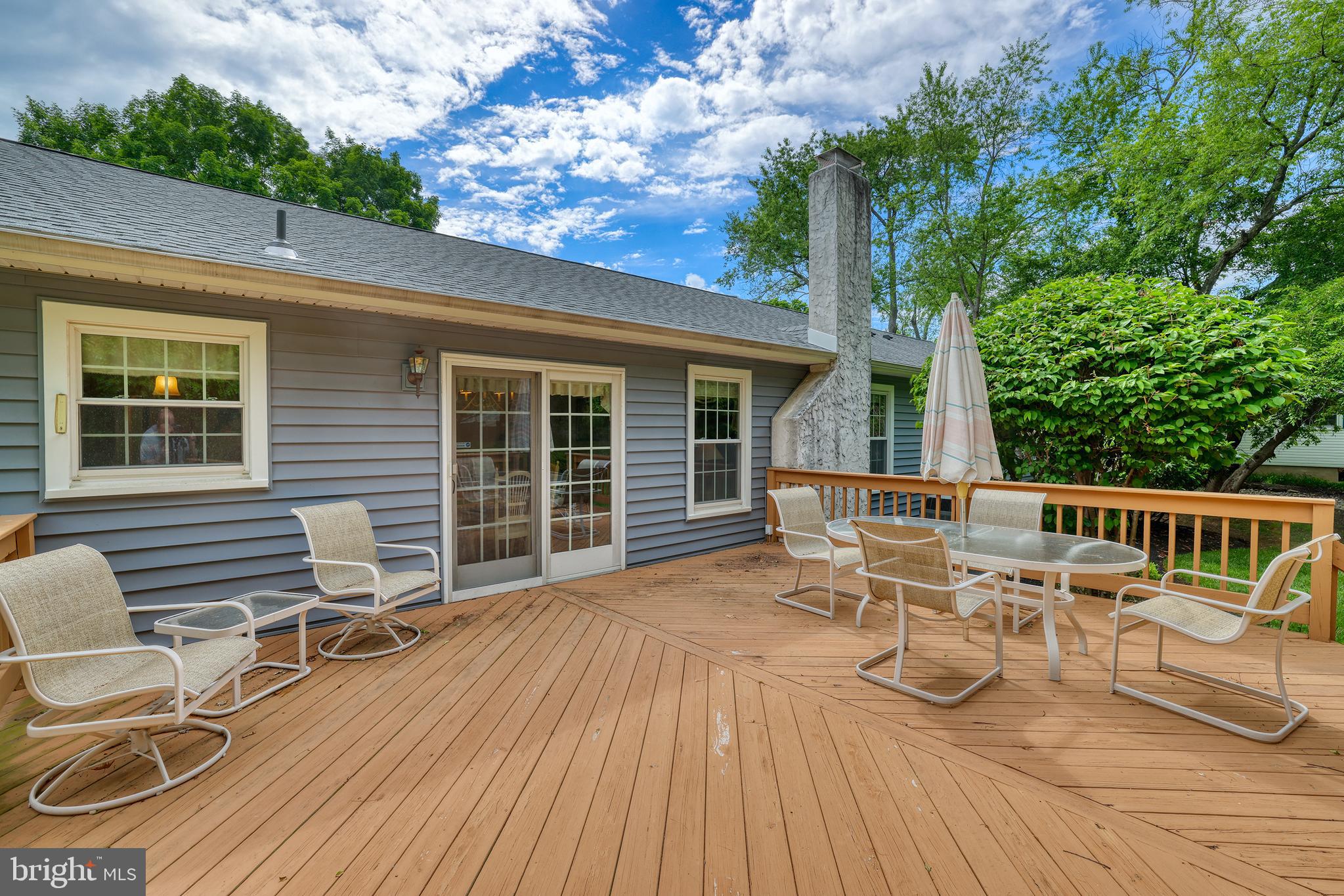QUEENS GRANT - Residential